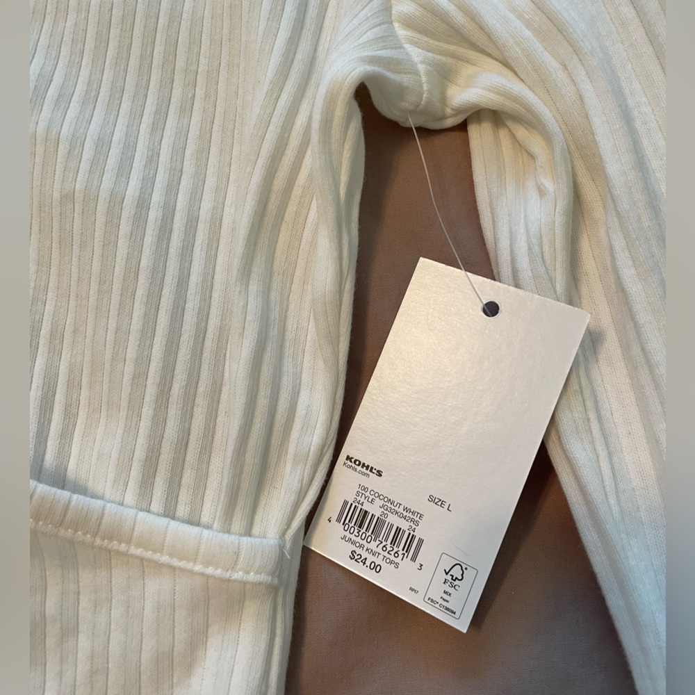 White Ribbed Top - Picture 4 of 4